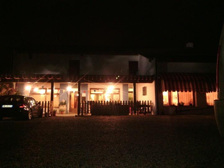 Agriturismo Il Podere Vedelago Con San Bernardo, Alpaca E Una Pentola Di Cose Da Scoprire Bagian luar foto